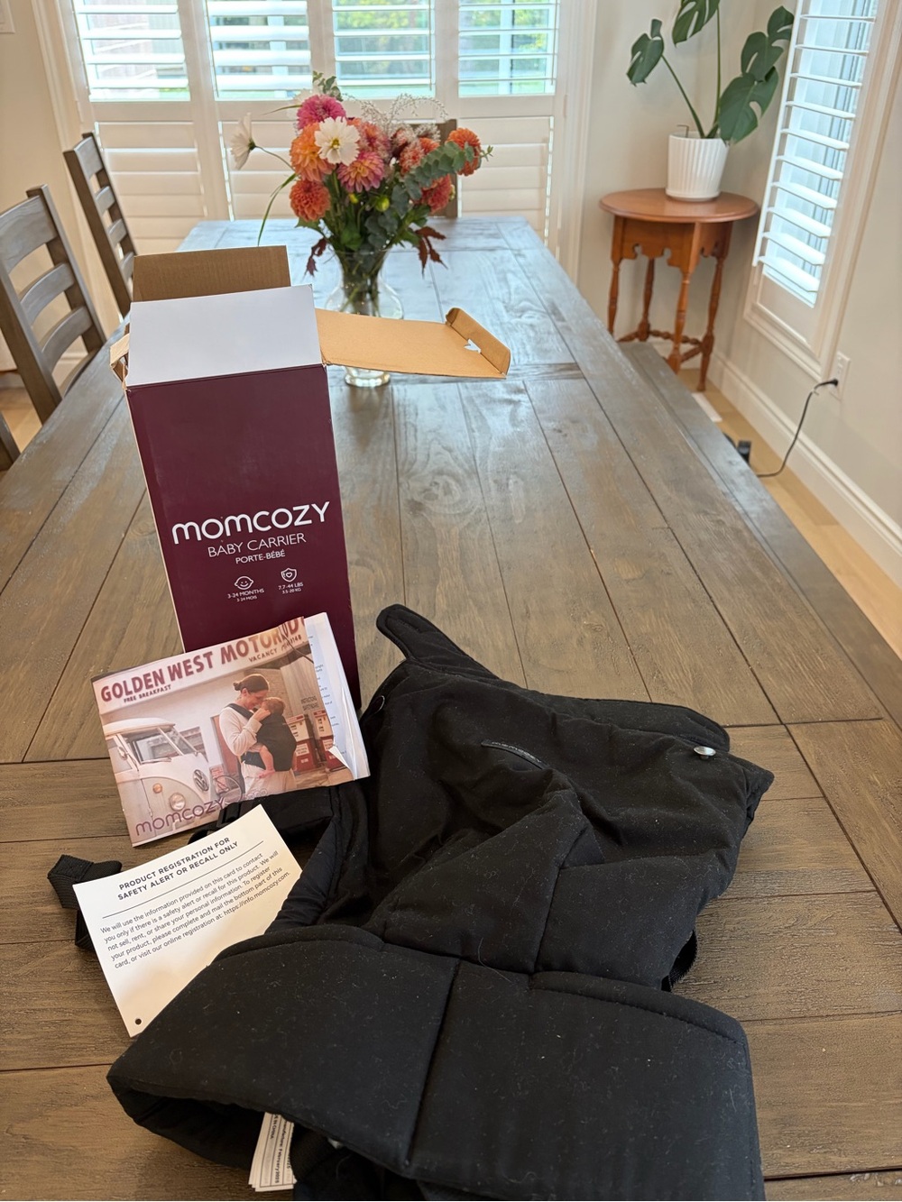 Momcozy Carrier in Black
